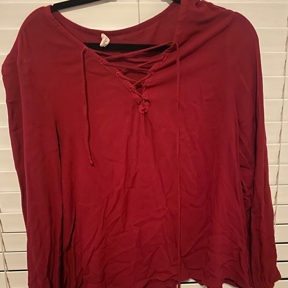 Red blouse - Picture 2 of 3